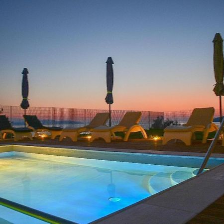 Pantheon Hotel & Suites Nerotriviá Екстериор снимка