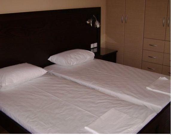 Pantheon Hotel & Suites Nerotriviá Стая снимка