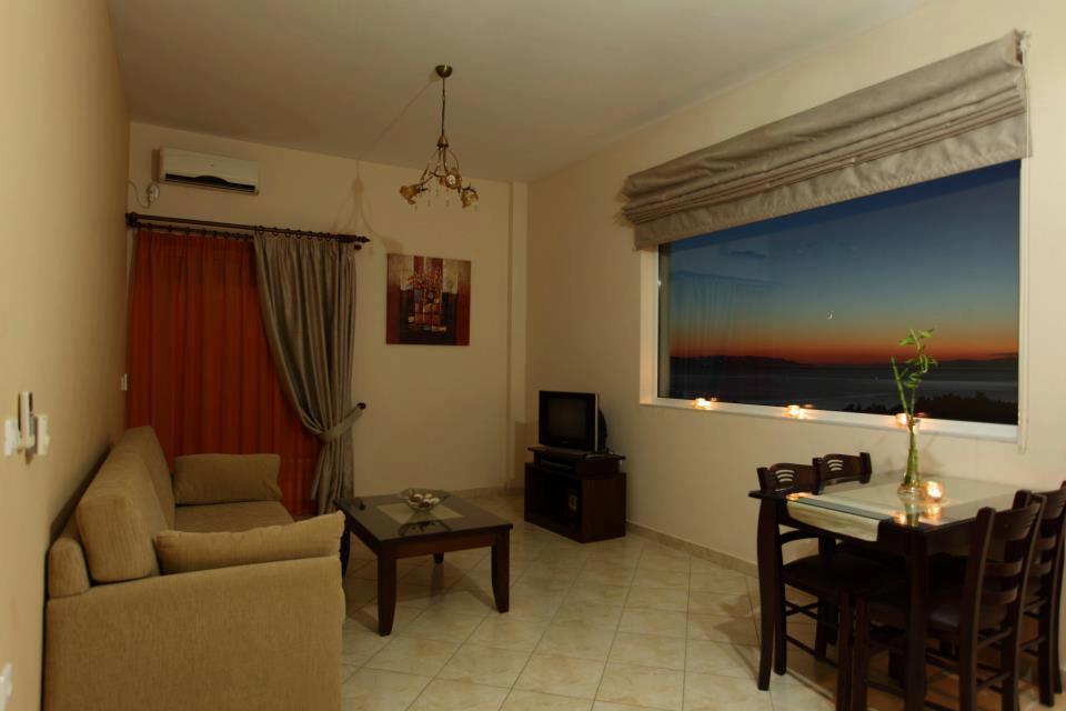 Pantheon Hotel & Suites Nerotriviá Стая снимка